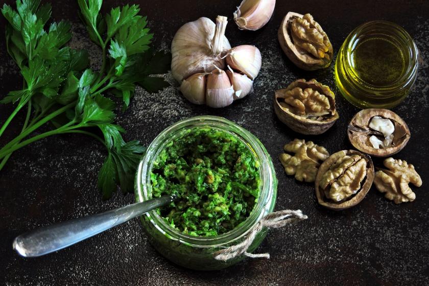 petrželkové pesto
