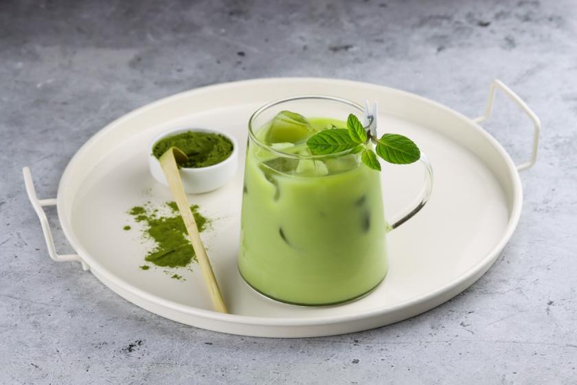matcha tonic