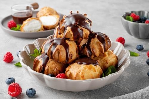 profiterolky s čokoládou
